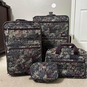 4 PC Luggage Set